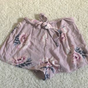 Floral print shorts with strings